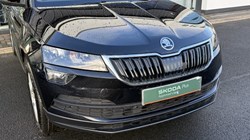 2020 (70) SKODA KAROQ 1.5 TSI SE Drive 5dr 4958402