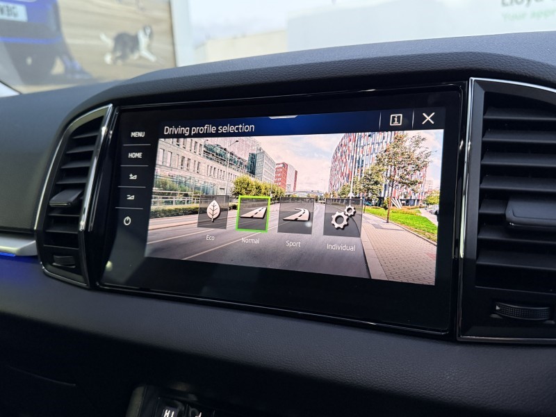 2020 (70) SKODA KAROQ 1.5 TSI Edition 5dr DSG 4902963