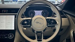 2024 (24) JAGUAR F-PACE 2.0 D200 R-Dynamic HSE Black 5dr Auto AWD 3431225