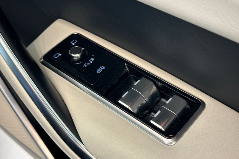 2024 (24) JAGUAR F-PACE 2.0 D200 R-Dynamic HSE Black 5dr Auto AWD 3431221