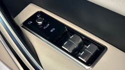 2024 (24) JAGUAR F-PACE 2.0 D200 R-Dynamic HSE Black 5dr Auto AWD 3431221