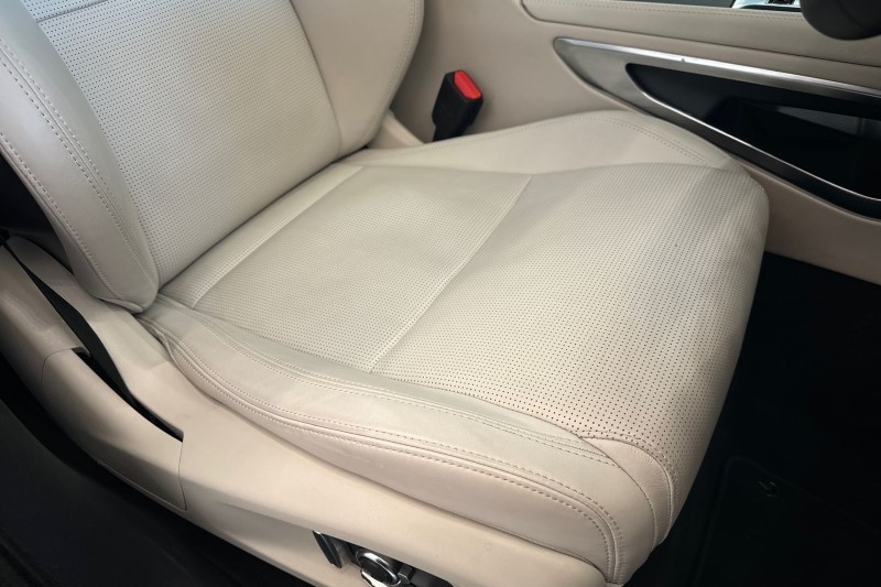 2024 (24) JAGUAR F-PACE 2.0 D200 R-Dynamic HSE Black 5dr Auto AWD 3431223