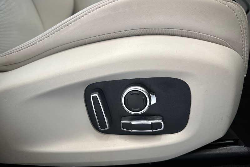 2024 (24) JAGUAR F-PACE 2.0 D200 R-Dynamic HSE Black 5dr Auto AWD 3431222