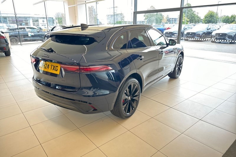 2024 (24) JAGUAR F-PACE 2.0 D200 R-Dynamic HSE Black 5dr Auto AWD 3431255