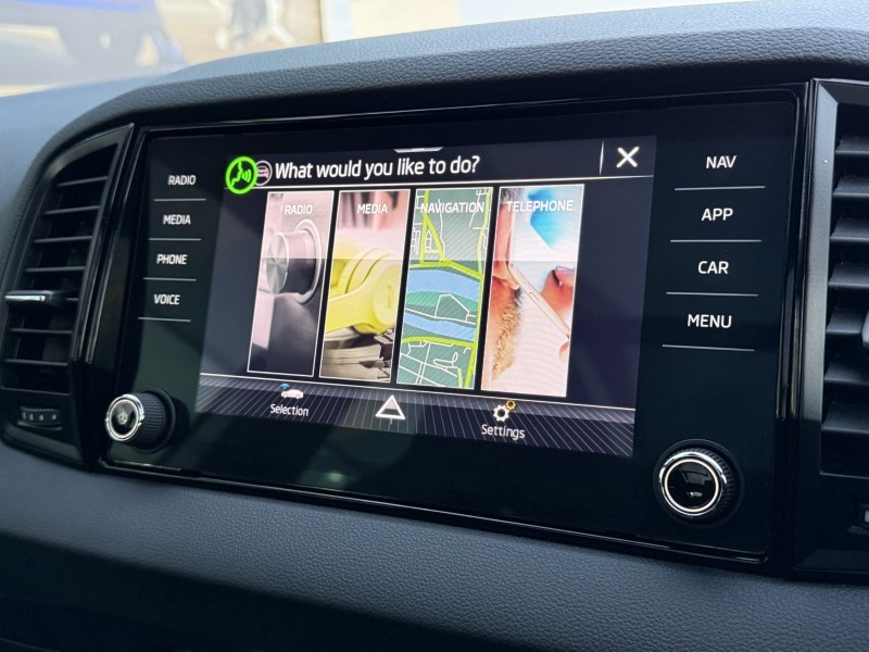 2023 (23) SKODA KAROQ 2.0 TDI [150] Sportline 4x4 5dr DSG 4964938