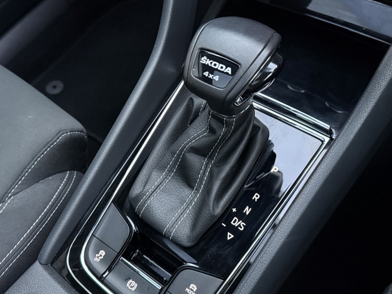2023 (23) SKODA KAROQ 2.0 TDI [150] Sportline 4x4 5dr DSG 4964930