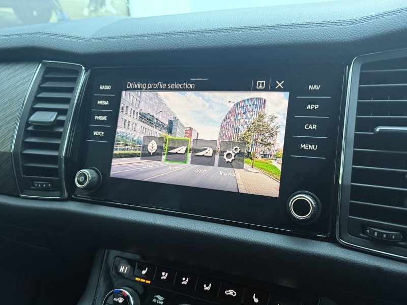 2023 (73) SKODA KODIAQ 1.5 TSI SE L Executive 5dr DSG [7 Seat] 4941639