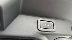 2022 (22) LAND ROVER RANGE ROVER SPORT 5.0 P575 S/C SVR 5dr Auto 5057253