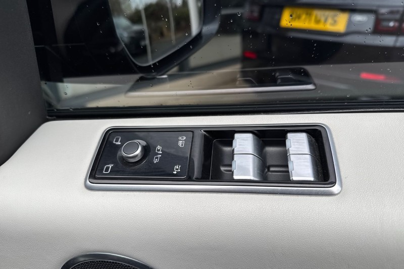 2022 (22) LAND ROVER RANGE ROVER SPORT 5.0 P575 S/C SVR 5dr Auto 5057233