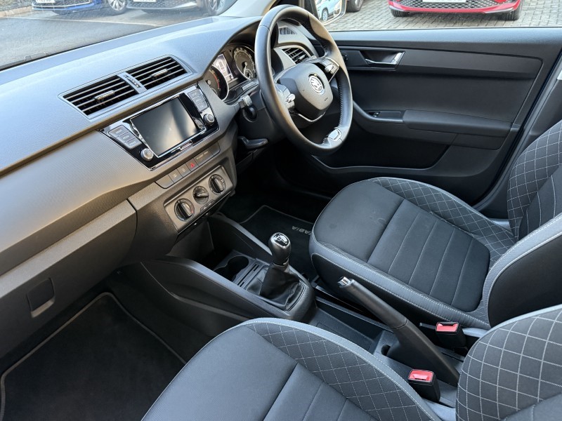 2021 (71) SKODA FABIA 1.0 TSI Colour Edition 5dr