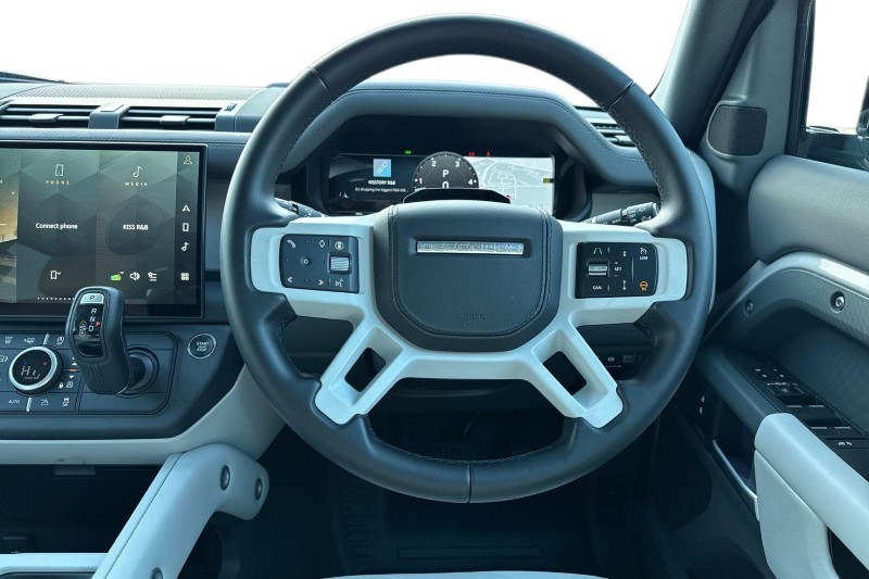 2025 (75) LAND ROVER DEFENDER 3.0 D350 X-Dynamic HSE 110 5dr Auto [6 Seat] 5129212