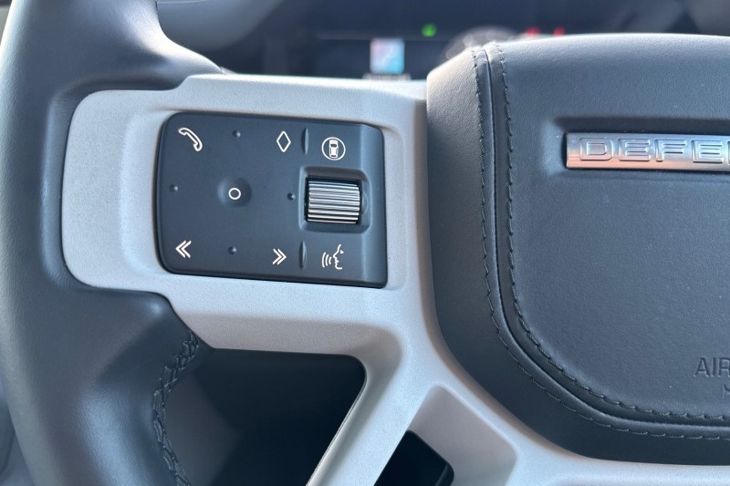 2025 (75) LAND ROVER DEFENDER 3.0 D350 X-Dynamic HSE 110 5dr Auto [6 Seat] 5129226