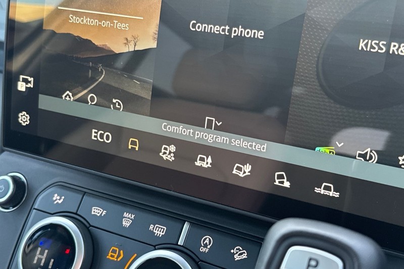 2025 (75) LAND ROVER DEFENDER 3.0 D350 X-Dynamic HSE 110 5dr Auto [6 Seat] 5129232