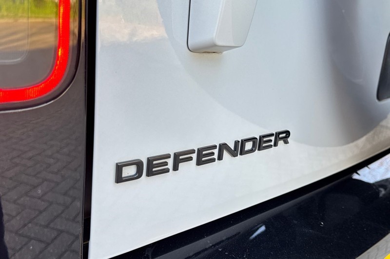 2025 (75) LAND ROVER DEFENDER 3.0 D350 X-Dynamic HSE 110 5dr Auto [6 Seat] 5129245