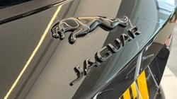 2022 (22) JAGUAR F-PACE 2.0 D200 R-Dynamic SE 5dr Auto AWD 3155094