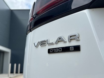 2018 (18) LAND ROVER RANGE ROVER VELAR 2.0 D180 S 5dr Auto