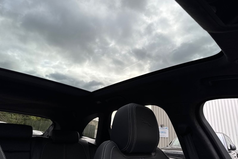 2024 (74) JAGUAR F-PACE 2.0 D200 R-Dynamic HSE Black 90th Anniv 5dr Auto 5060802