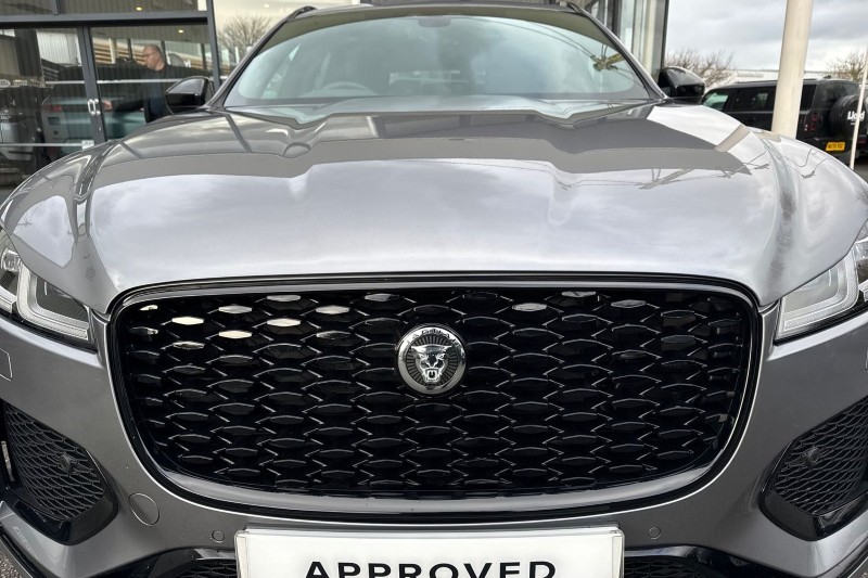 2024 (74) JAGUAR F-PACE 2.0 D200 R-Dynamic HSE Black 90th Anniv 5dr Auto 5060827