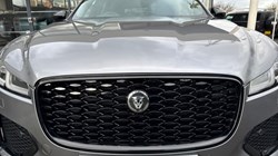 2024 (74) JAGUAR F-PACE 2.0 D200 R-Dynamic HSE Black 90th Anniv 5dr Auto 5060827