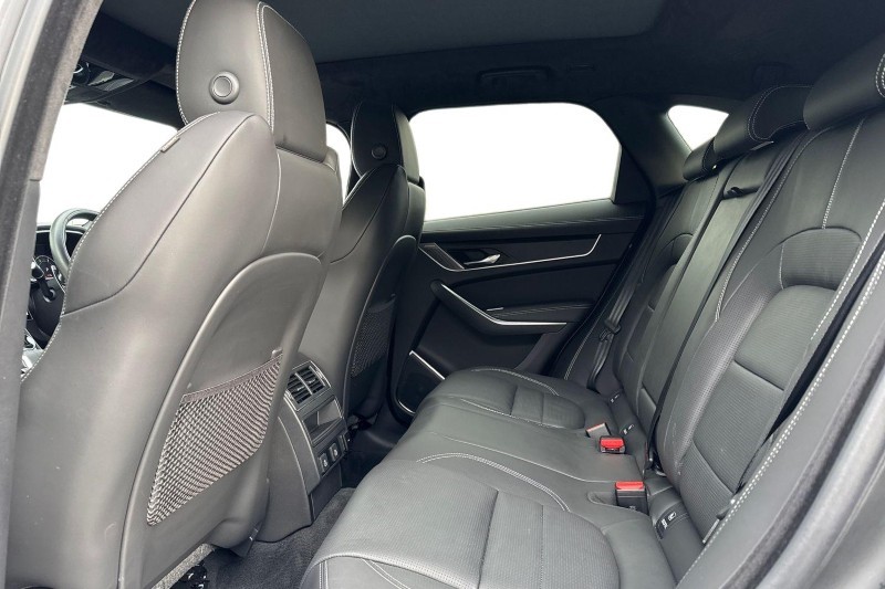 2024 (74) JAGUAR F-PACE 2.0 D200 R-Dynamic HSE Black 90th Anniv 5dr Auto 5060785