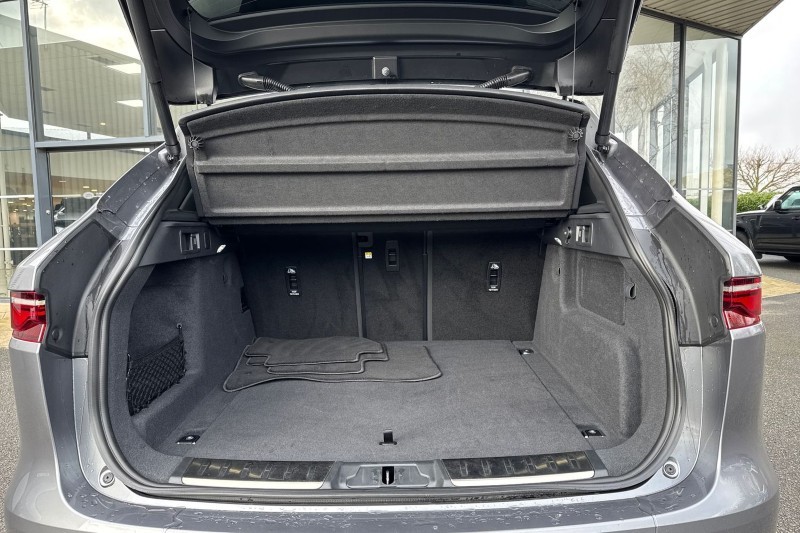 2024 (74) JAGUAR F-PACE 2.0 D200 R-Dynamic HSE Black 90th Anniv 5dr Auto 5060791