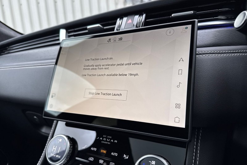 2024 (74) JAGUAR F-PACE 2.0 D200 R-Dynamic HSE Black 90th Anniv 5dr Auto 5060820