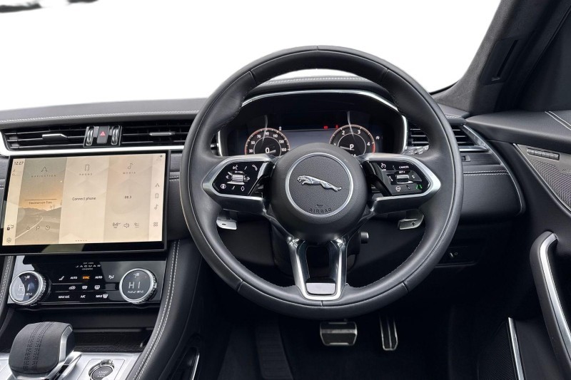 2024 (74) JAGUAR F-PACE 2.0 D200 R-Dynamic HSE Black 90th Anniv 5dr Auto 5060796