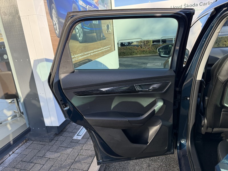 2019 (19) SKODA KAROQ 1.6 TDI SE L 5dr 4987068