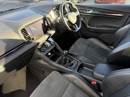 2019 (19) SKODA KAROQ 1.6 TDI SE L 5dr