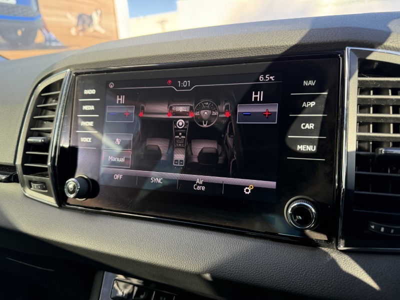 2019 (19) SKODA KAROQ 1.6 TDI SE L 5dr 4987061