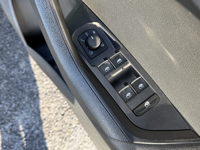 2019 (19) SKODA KAROQ 1.6 TDI SE L 5dr 4987041