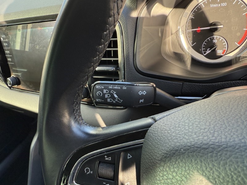 2019 (19) SKODA KAROQ 1.6 TDI SE L 5dr 4987049