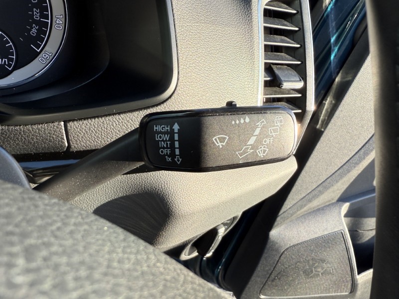 2019 (19) SKODA KAROQ 1.6 TDI SE L 5dr 4987050