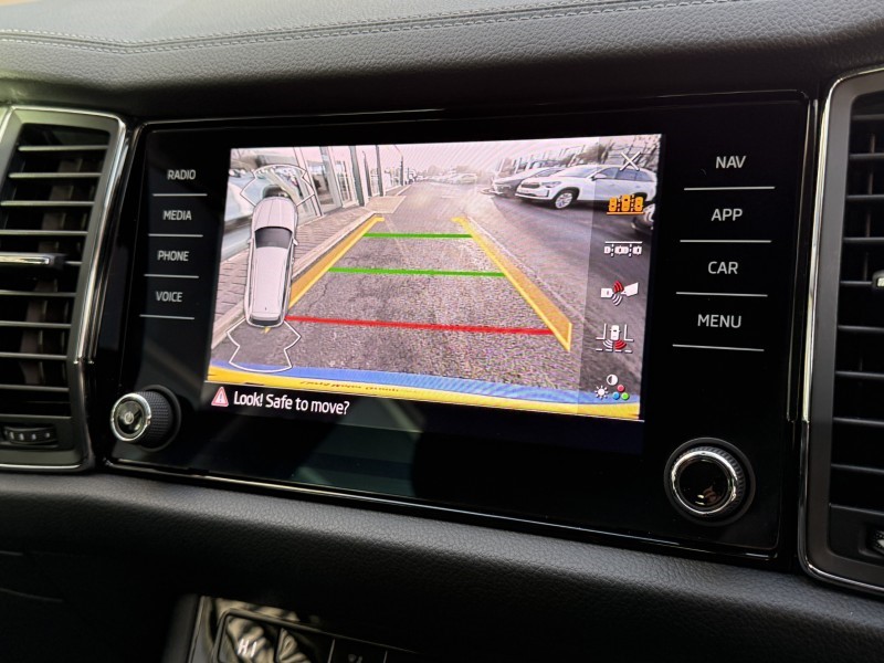 2022 (72) SKODA KODIAQ 2.0 TDI SE Drive 5dr DSG 4998343