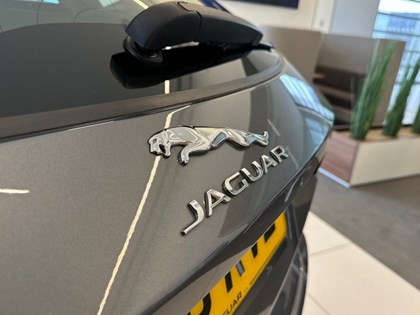 2020 (20) JAGUAR E-PACE 2.0d R-Dynamic S 5dr 2WD