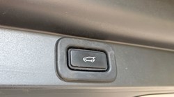 2022 (22) LAND ROVER RANGE ROVER 4.4 P530 V8 First Edition 4dr Auto 5402096