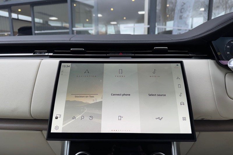 2022 (22) LAND ROVER RANGE ROVER 4.4 P530 V8 First Edition 4dr Auto 5061475