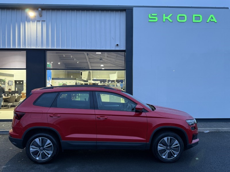 2023 (23) SKODA KAROQ 1.5 TSI SE Drive 5dr 5035983