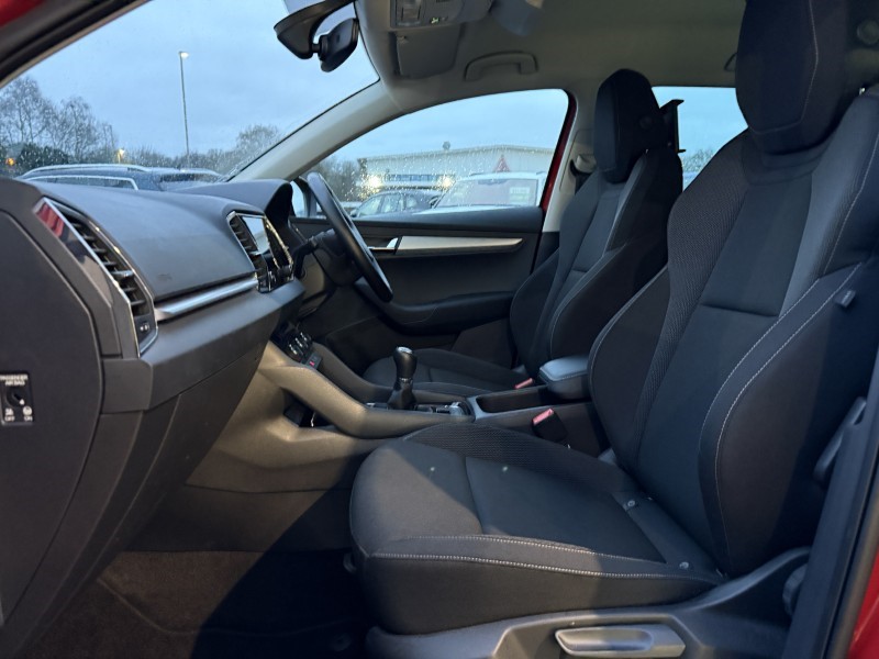 2023 (23) SKODA KAROQ 1.5 TSI SE Drive 5dr 5036005