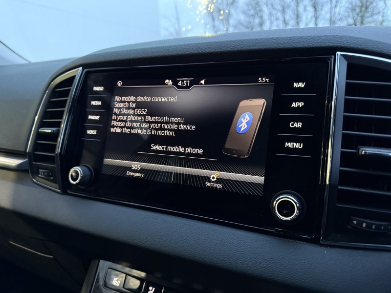 2023 (23) SKODA KAROQ 1.5 TSI SE Drive 5dr 5036003