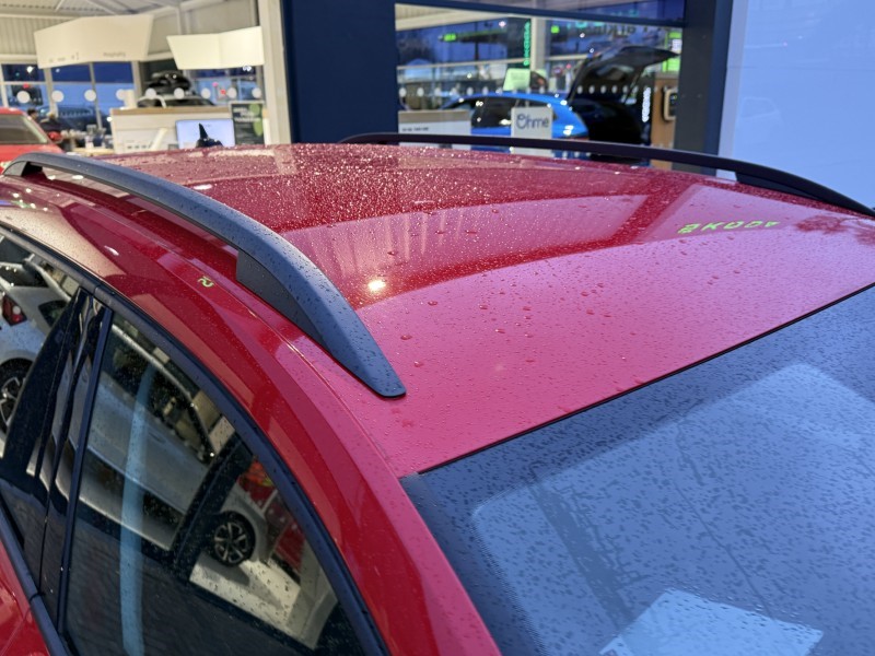 2023 (23) SKODA KAROQ 1.5 TSI SE Drive 5dr 5035976