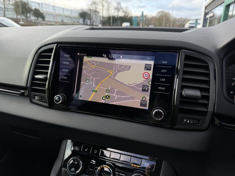 2024 (74) SKODA KAROQ 1.5 TSI Sportline 5dr DSG 5038010