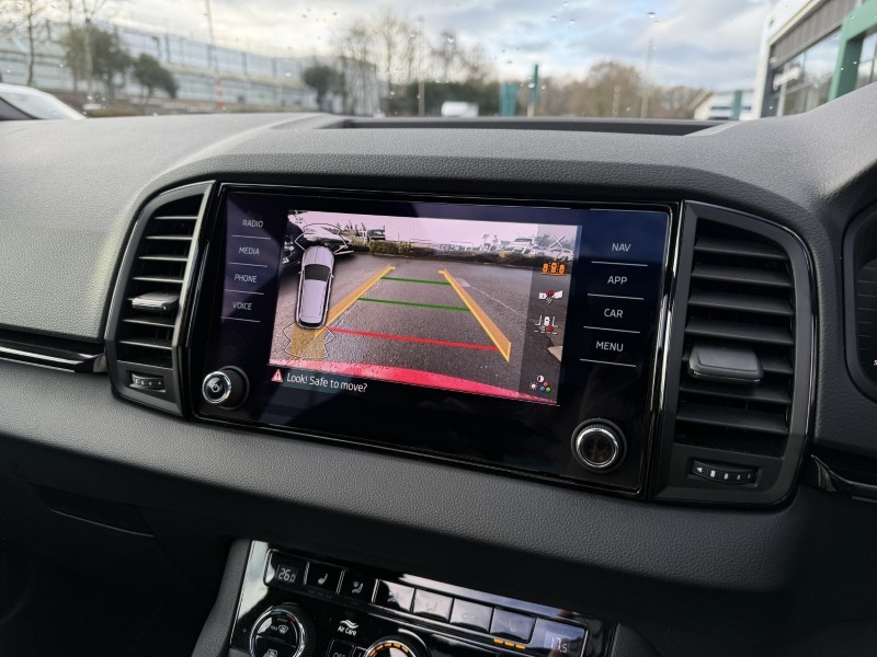 2024 (74) SKODA KAROQ 1.5 TSI Sportline 5dr DSG 5038011