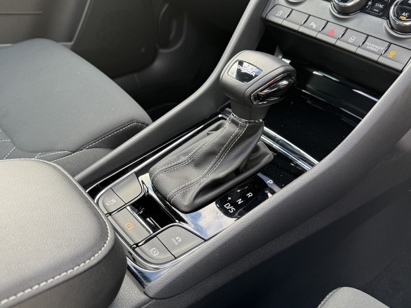 2024 (74) SKODA KAROQ 1.5 TSI Sportline 5dr DSG 5038003