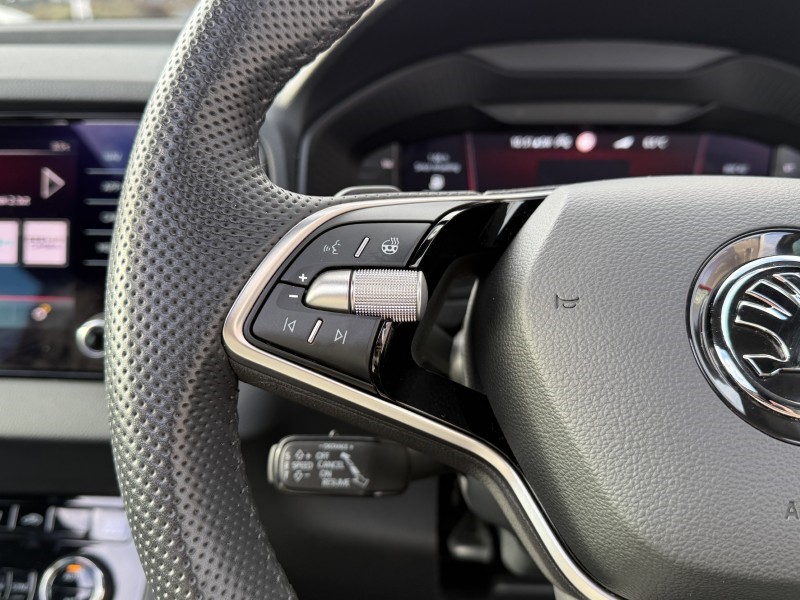 2024 (74) SKODA KAROQ 1.5 TSI Sportline 5dr DSG 5037999