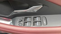 2022 (72) JAGUAR E-PACE 1.5 P300e R-Dynamic SE 5dr Auto 5075010