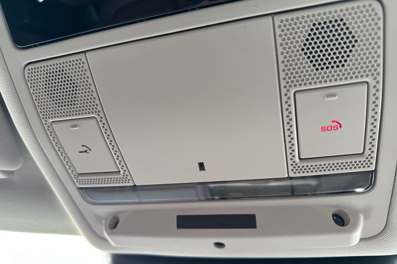 2022 (72) JAGUAR E-PACE 1.5 P300e R-Dynamic SE 5dr Auto 5075008