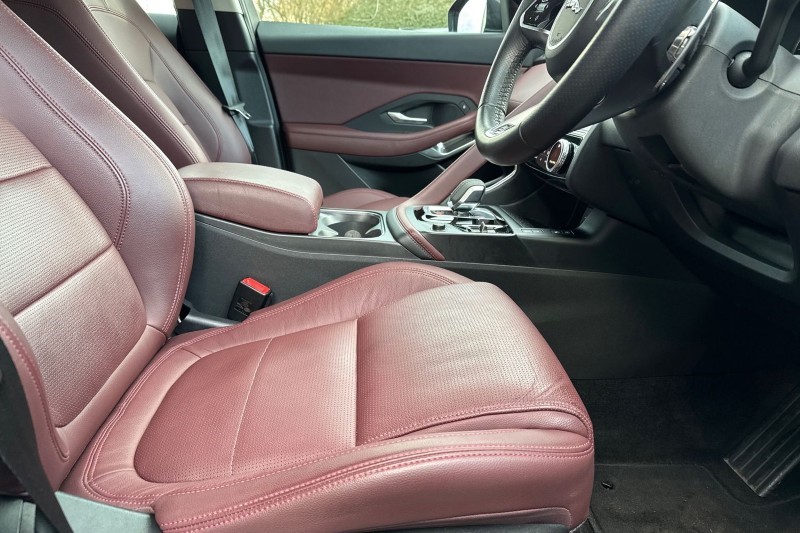 2022 (72) JAGUAR E-PACE 1.5 P300e R-Dynamic SE 5dr Auto 5075012