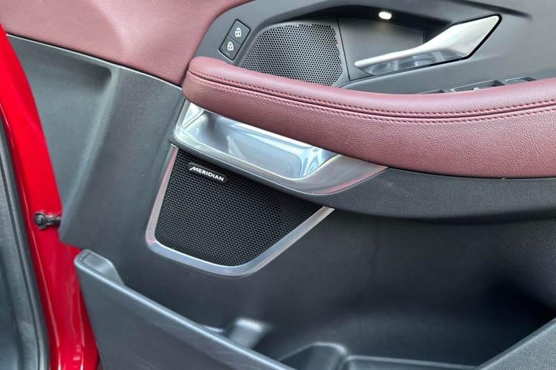 2022 (72) JAGUAR E-PACE 1.5 P300e R-Dynamic SE 5dr Auto 5075041