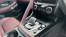 2022 (72) JAGUAR E-PACE 1.5 P300e R-Dynamic SE 5dr Auto 5069482